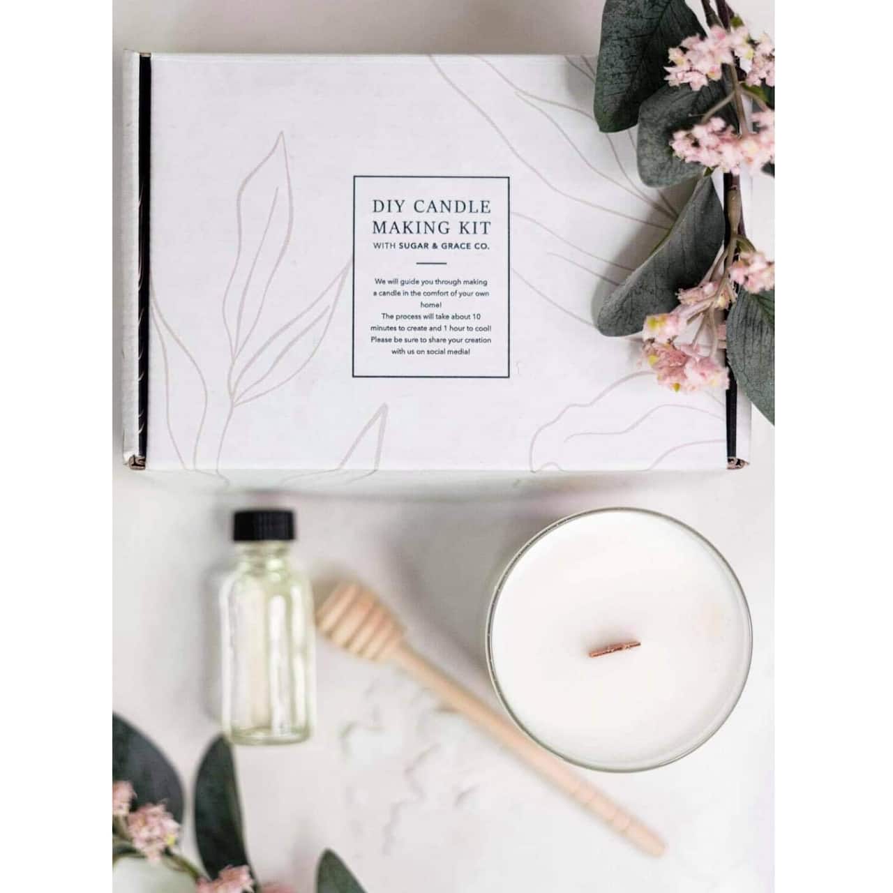 Sugar &#x26; Grace Co.&#x2122; Orchid Luxury DIY Candle Making Kit